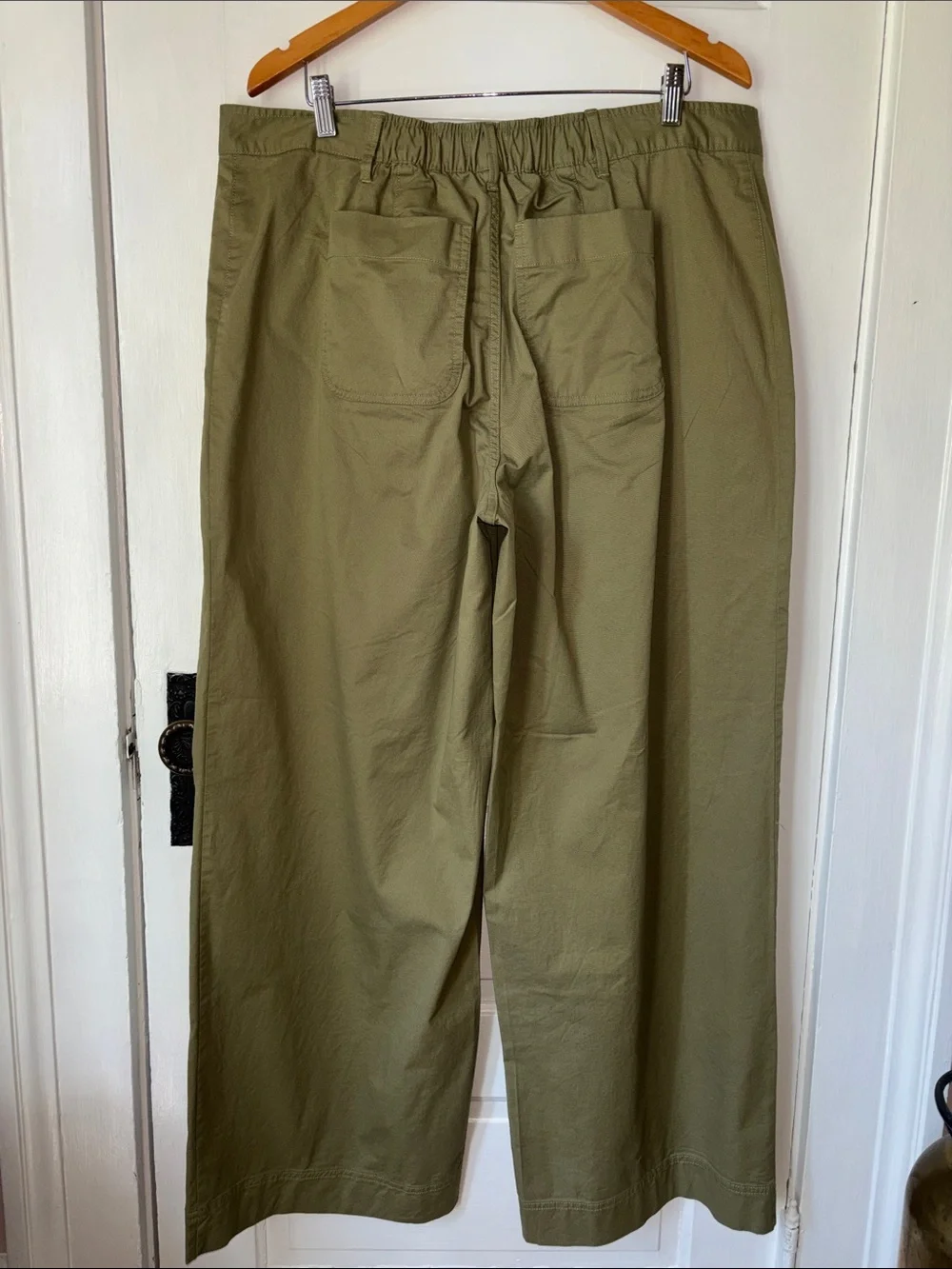 FREE ASSEMBLY PATCH POCKET WIDE LEG PANTS